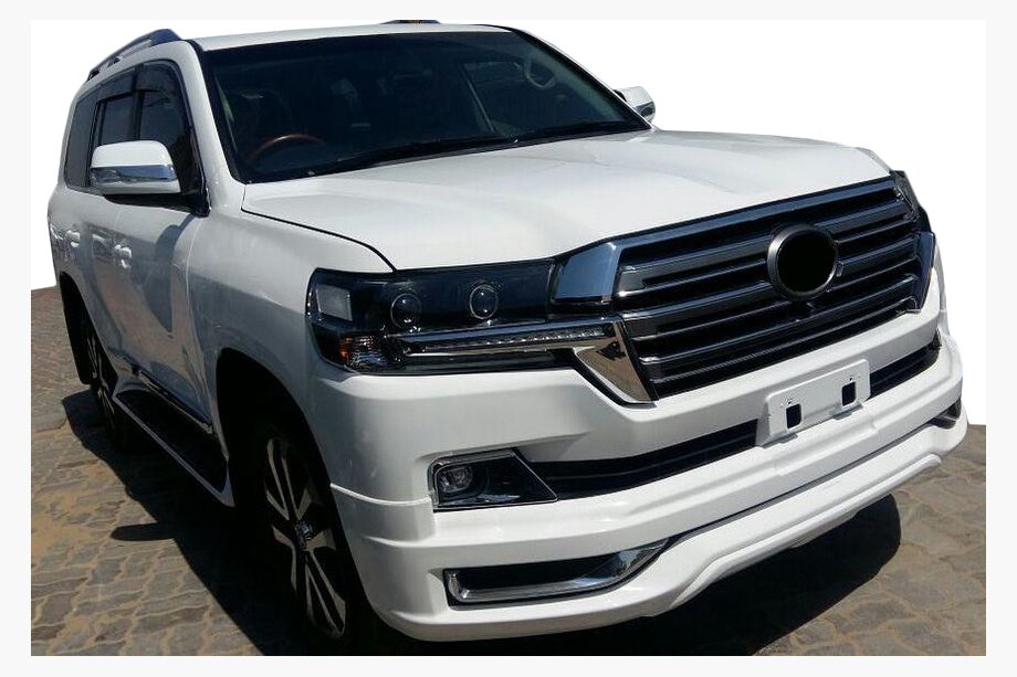 Toyota Land Cruiser 200 2007-2021 Bodykit 2016↗ (Modelista V2) Image