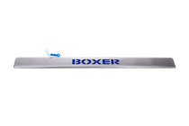 Peugeot Boxer 2006-2025 Chromleiste über dem Kennzeichen mit LED-Blau (Edelstahl) Foto 2