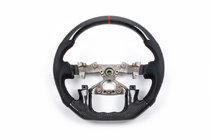 Nissan Patrol Y62 2010-2024 Carbon Lenkrad Foto 1