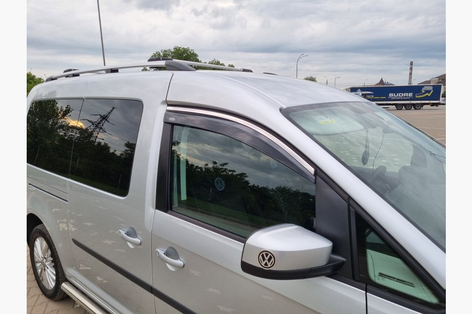 Volkswagen Caddy 2010-2015 Windabweiser mit Chromleiste (2 Stk, Niken) Image
