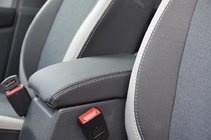 Volkswagen Tiguan 2007-2016 Autositzbezüge (Kunstleder↗Stoff, Premium) Foto 8