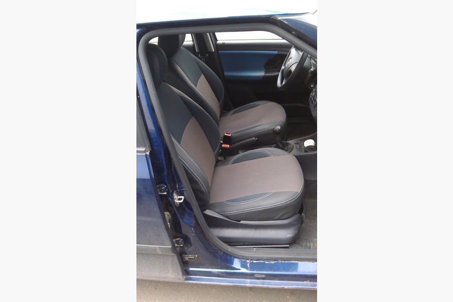 Skoda Fabia 2000-2007 Autositzbezüge (Kunstleder↗Stoff, Premium) Image