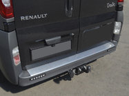Renault Trafic 2001–2015 Heckstoßstangenschutz mit Kante Nataniko (Edelstahl) Foto 1
