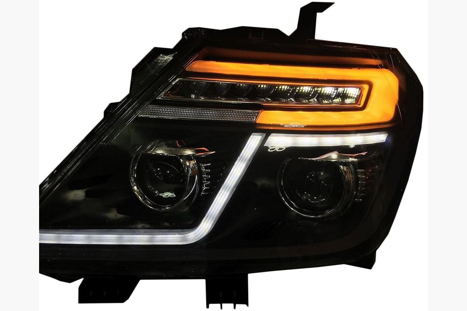 Nissan Armada 2016-2024 Frontscheinwerfer Flash LED (2 Stk) Image