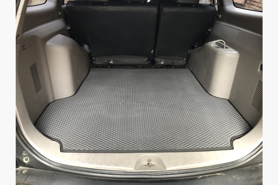 Mitsubishi Pajero Sport 2008-2015 Kofferraummatte (EVA, Schwarz) Image