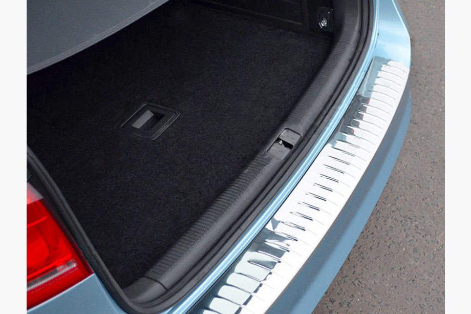 Volkswagen Passat B7 2012-2015 Heckstoßstangenschutz OmsaLine Glanz (SW, Edelstahl) Image
