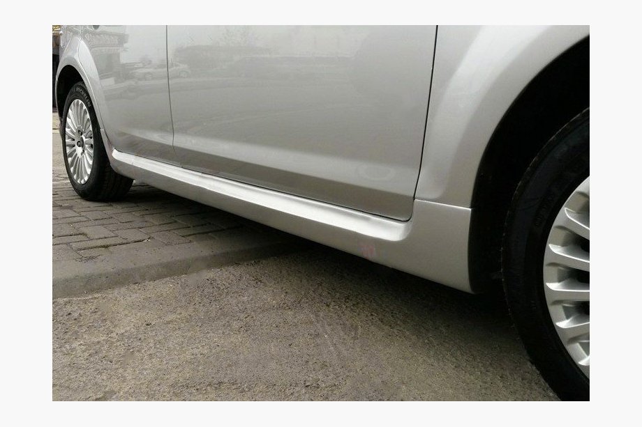 Ford Focus II 2008-2011 Seitenschweller Sedan (grundiert zum Lackieren) Image