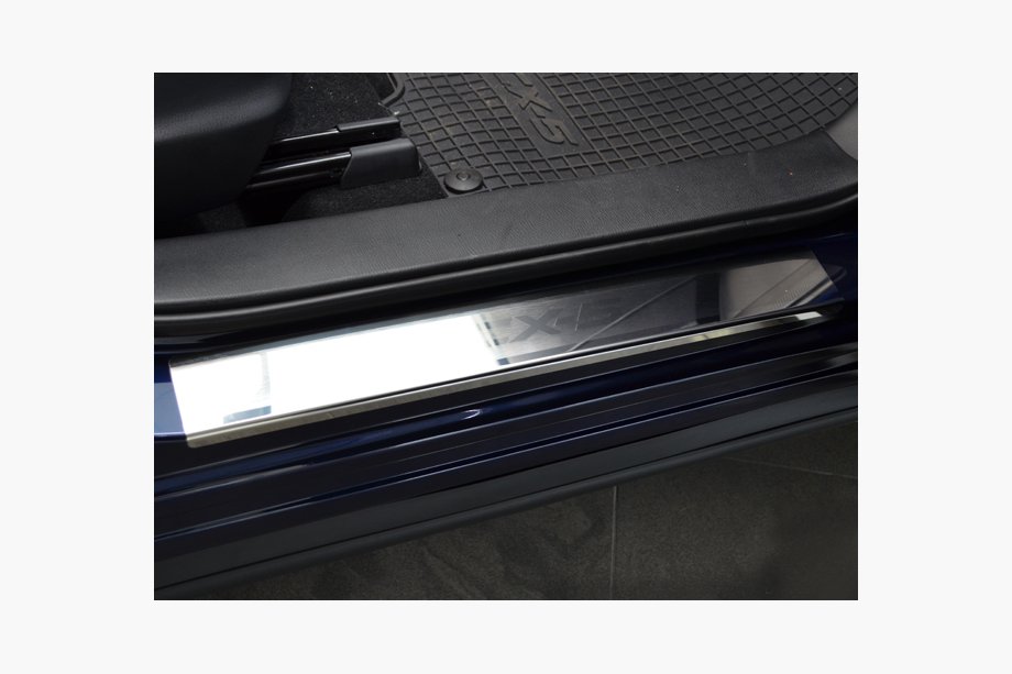 Mazda CX-5 2012-2017 Einstiegsleisten Abdeckungen Nataniko (4 Stk., Edelstahl) Image