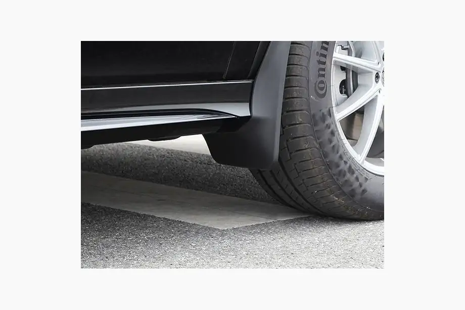 Mercedes GLE W167 2018- Premium Spritzschutz (lackierte Radlaufverbreiterungen, Modell ohne Trittbretter, 4 Stk) Image