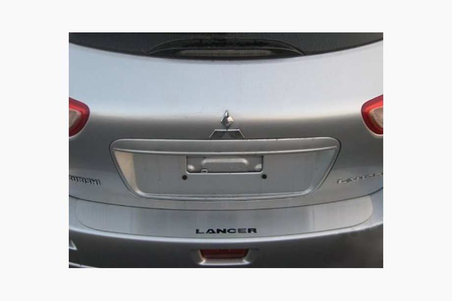 Mitsubishi Lancer X 2008- Heckstoßstangenschutz ohne Kante SW Nataniko (Edelstahl) Image