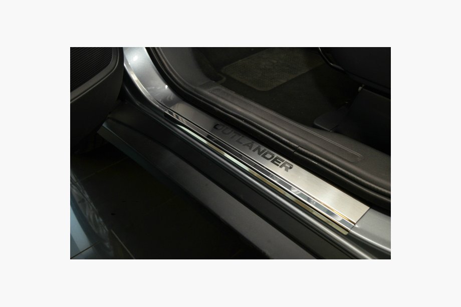 Mitsubishi Outlander 2012-2021 Einstiegsleisten Abdeckungen Nataniko (4 Stk., Edelstahl) Standard - Lohmann Band, 0,5 mm Image
