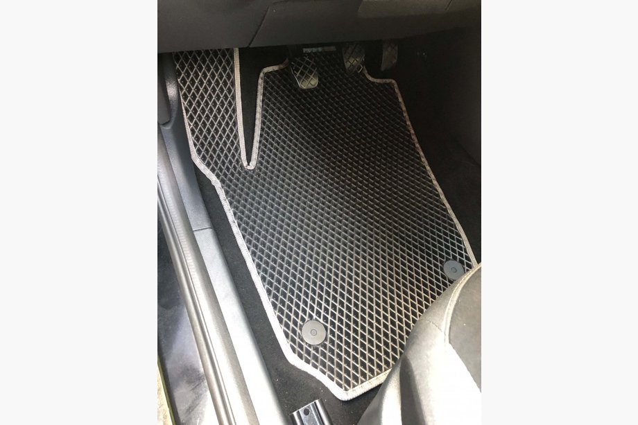 Skoda Fabia 2014-2021 EVA Fußmatten (schwarz) Image
