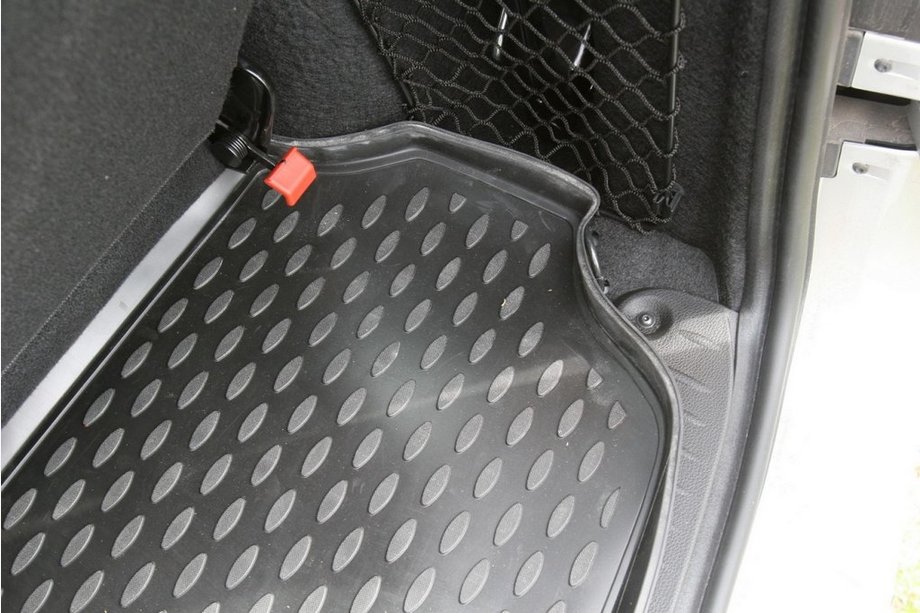 Lada Largus 2012- Kofferraumwanne (kurz) Gummi (Novline) SW (7 Sitze) Image