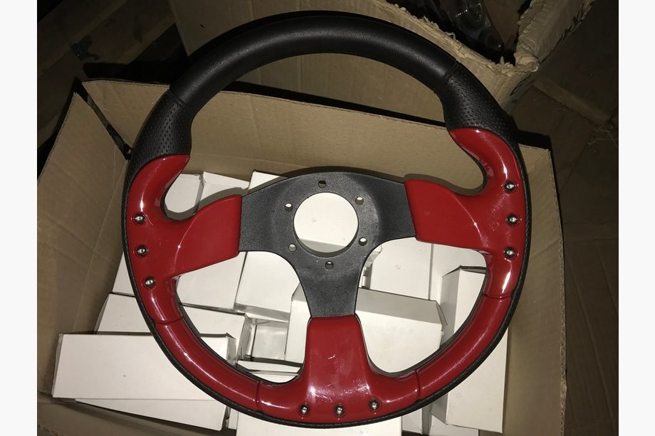VAZ 2108-2109 1984-2011 Lenkrad Rot (mit Adapter) Image
