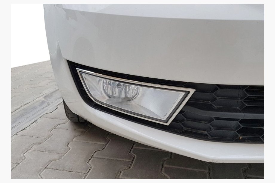 Skoda Octavia III A7 2013-2019 Abdeckungen für Nebelscheinwerfer (2 Stk) Image