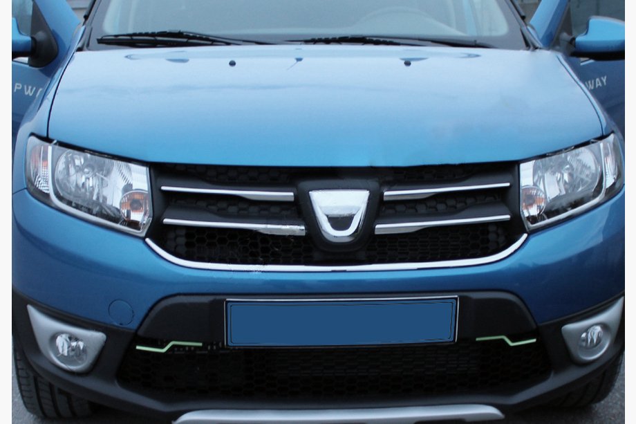 Dacia Sandero 2013-2020 Chrom Kühlergrill Blenden Variante 1 (4 Stk., Edelstahl) Image