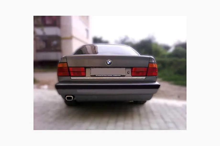 BMW 5 Series E34 1988-1995 Kofferraumleiste Edelstahl Image