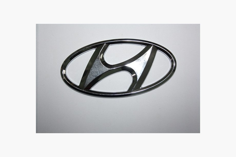 Hyundai Accent 2006-2010 Auto Emblem Hyundai Accent Image