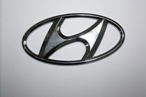 Hyundai Accent 2006-2010 Auto Emblem Hyundai Accent Foto 1
