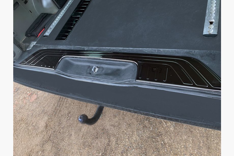 Mercedes Vito/V-class W447 2014- Kofferraum Ladekantenschutz Schwarz Chrom (Edelstahl) Image