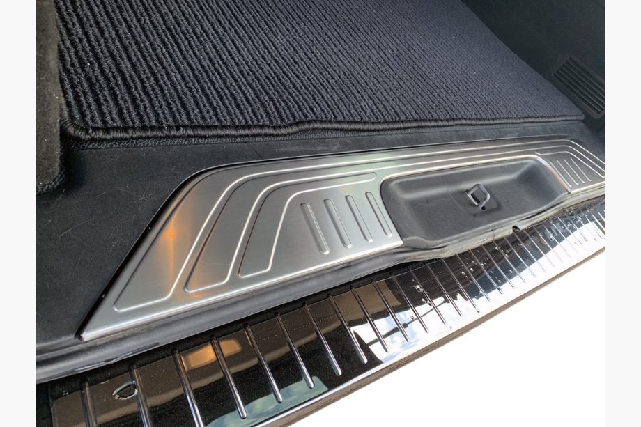 Mercedes Vito/V-class W447 2014- Kofferraum Ladekantenschutz Edelstahl Image