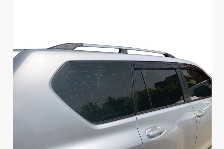 Toyota Land Cruiser Prado 150 2009-2023 Dachreling türkisches Design (Chrom, 2 Stk) Image