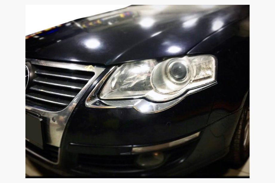 Volkswagen Passat B6 2006-2012 Scheinwerferblenden (2 Stk., Kunststoff) Image