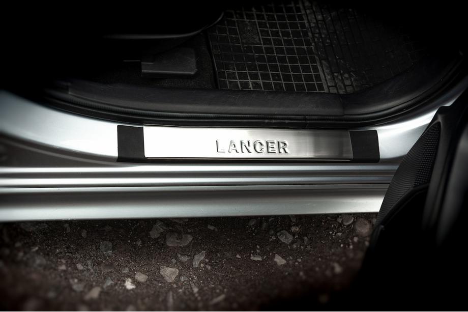 Mitsubishi Lancer X 2008- Einstiegsleisten Edelstahl Omsa 4 Stück Image