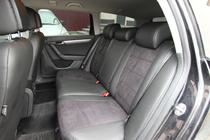 Volkswagen Passat B7 2012-2015 Autositzbezüge Kunstleder+Stoff+Alcantara Antara A001 (kompletter Innenraum) Foto 2