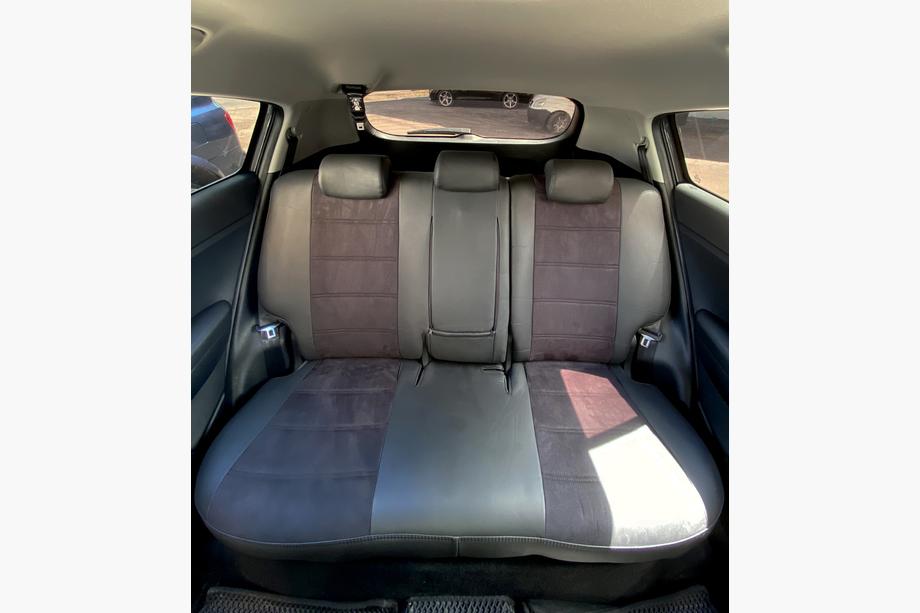 Kia Sportage 2015-2021 Autositzbezüge Kunstleder+Stoff+Alcantara Antara A001 (kompletter Innenraum) Foto 7