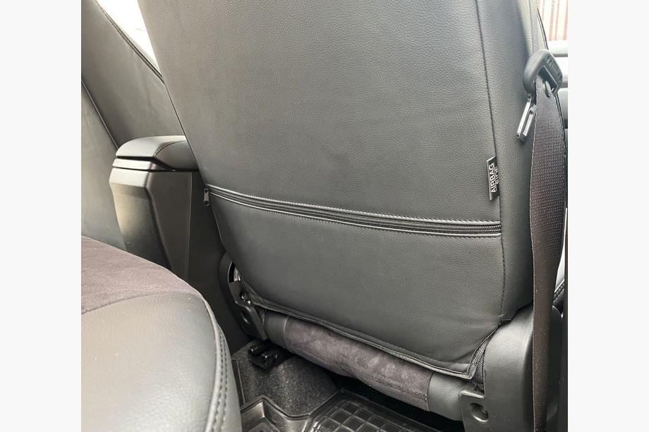 Suzuki Vitara 2015- Autositzbezüge Kunstleder+Stoff+Alcantara Antara A001 (kompletter Innenraum) Foto 1