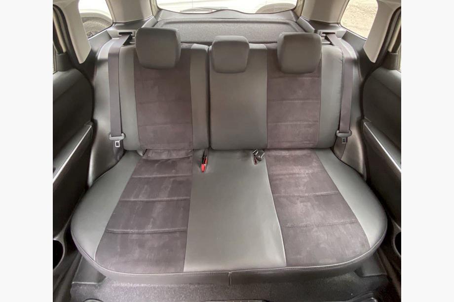 Suzuki Vitara 2015- Autositzbezüge Kunstleder+Stoff+Alcantara Antara A001 (kompletter Innenraum) Foto 15