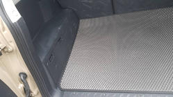 Toyota FJ Cruiser 2006-2022 Kofferraummatte (EVA, Schwarz) Foto 3