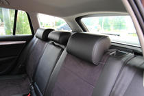 Skoda Octavia III A7 2013-2019 Autositzbezüge Kunstleder+Stoff+Alcantara Antara A001 (kompletter Innenraum) Foto 8