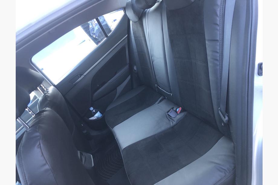 Hyundai Elantra (AD) 2015-2020 Autositzbezüge Kunstleder+Stoff+Alcantara Antara A001 (kompletter Innenraum) Foto 3