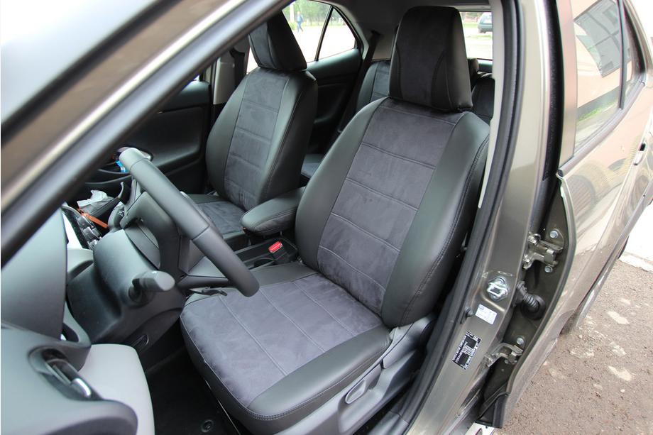 Toyota Yaris/Yaris Cross (XP210) 2020- Autositzbezüge Kunstleder+Stoff+Alcantara Antara A001 (kompletter Innenraum) Foto 1