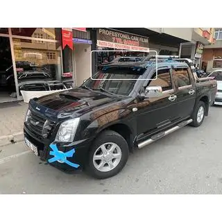 Frontscheibenblende auf Rahmen V1 (schwarz glanz, 5mm) Isuzu D-Max 2011-2019 Foto 1