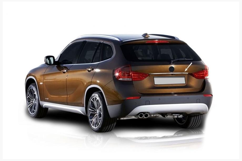 BMW X1 E84 2009-2015 Chromleiste über dem Kennzeichen (Edelstahl) Image