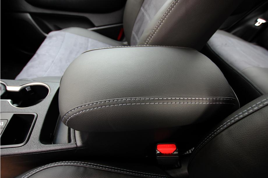 Kia Sportage 2021- Autositzbezüge Kunstleder+Stoff+Alcantara Antara A0010 (Komplettset) Foto 7