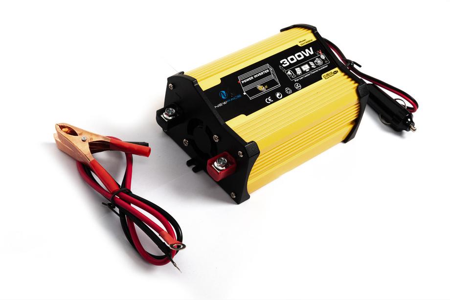 Kfz Wechselrichter (220V/USB/300W) CHY300W Image