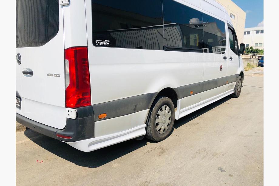 Mercedes Sprinter W907/W910 2018- Schweller Set (grundiert zum Lackieren) L3 - Lang (für Tuning-Stoßstange) Image