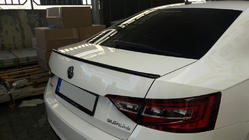 Skoda Superb 2015-2024 Heckspoiler (grundiert zum Lackieren) Foto 2