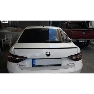 Heckspoiler (grundiert zum Lackieren) Skoda Superb 2015-2024 Foto 3