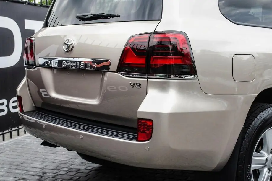 Toyota Land Cruiser 200 2007-2021 Rückleuchten 2007-2015 V2 (Design 2016+) Image