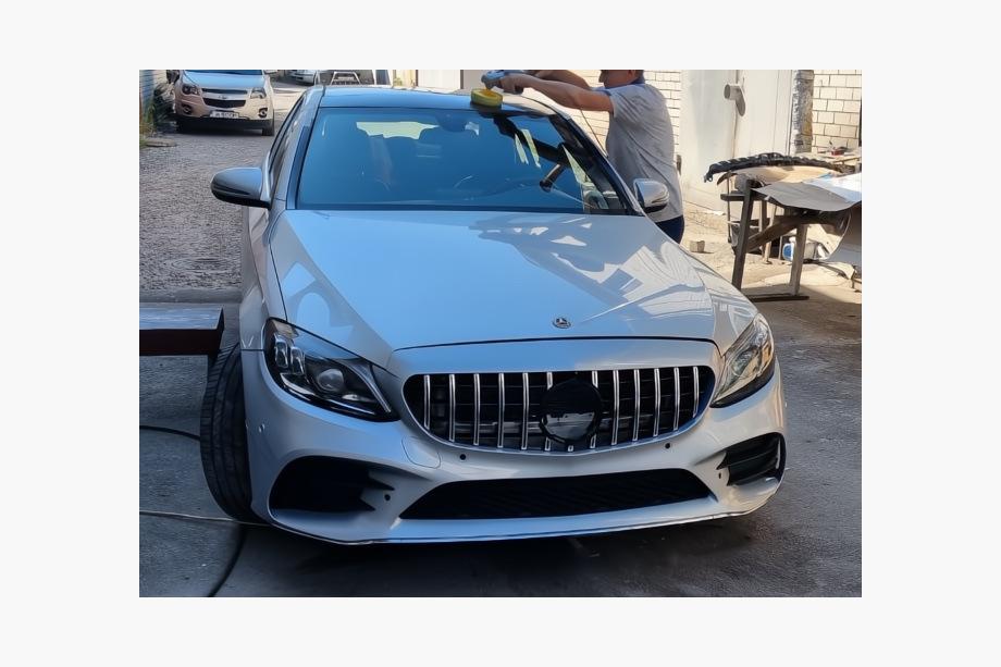 Mercedes C-class W205 2014-2021 Frontstoßstange komplett (AMG Line 2018-2021) Foto 7