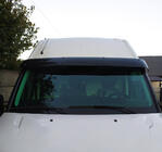 Iveco Daily 2014- Frontscheibenblende V2 (schwarz glanz, 5mm) Foto 3