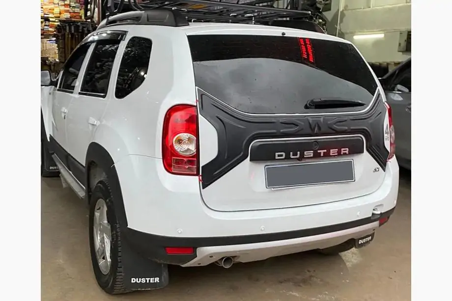 Renault Duster 2008–2017 Kunststoff Kofferraumabdeckung Foto 3