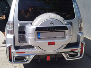 Mitsubishi Pajero Wagon IV 2006-2021 Bodykit Black Hawk Foto 3