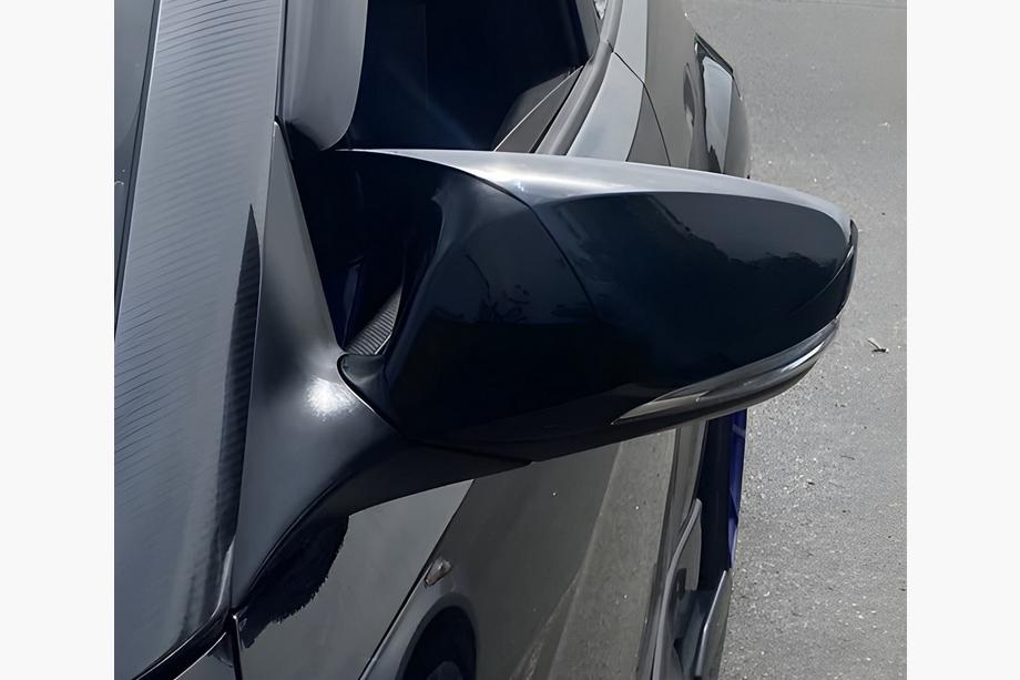 Hyundai Veloster 2011-2017 Spiegelabdeckungen mit Blinker-Ausschnitt im BMW-Style (2 Stk) Image