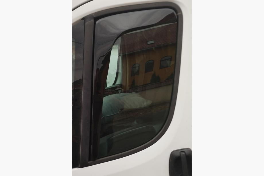 Fiat Ducato 2006-2025 Windabweiser zum Einsetzen (Esa, 2 Stk) Image